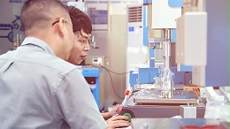 如何維修必能信2000Xea超聲波焊接機？